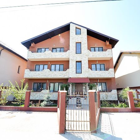 Casa Bella ApartmentsBragadiru エクステリア 写真