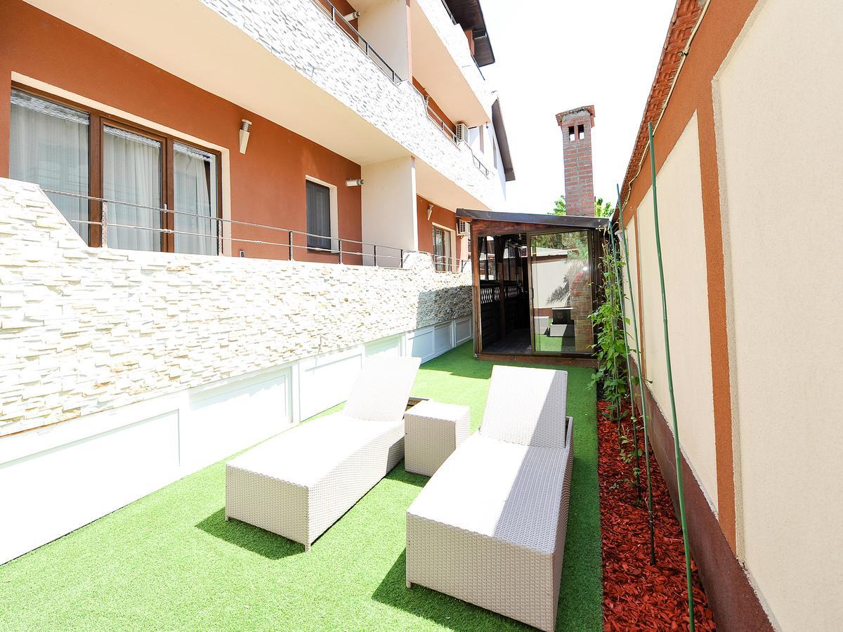 Casa Bella ApartmentsBragadiru エクステリア 写真
